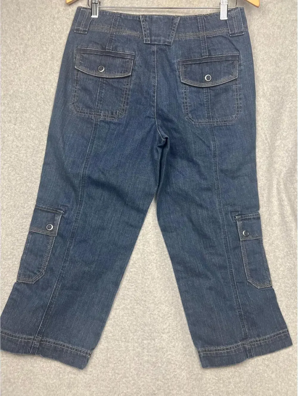 Eddie Bauer Crop Cargo Capri Denim Jeans Womens Size 6 Outdoor Casual Comfort